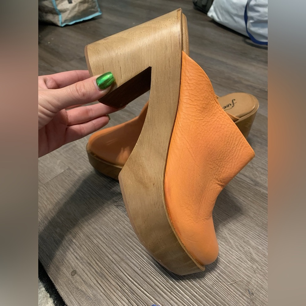 Free People Suki Peach Leather Chunky Platform Slip On Mule Clogs size 39.5 - Picture 5 of 9